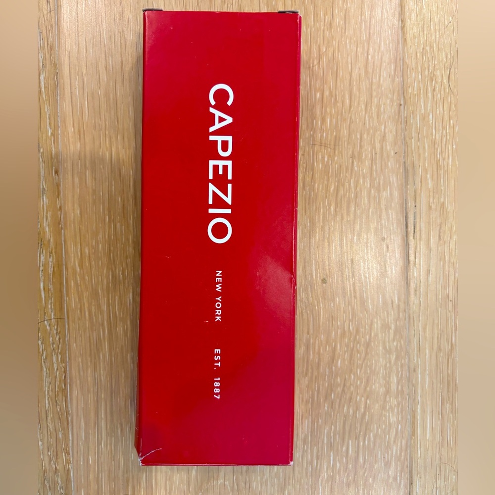 New in box Capezio pink soft ballet slippers.